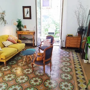 Homestay Con Salon Privado En La Rambla, Girona