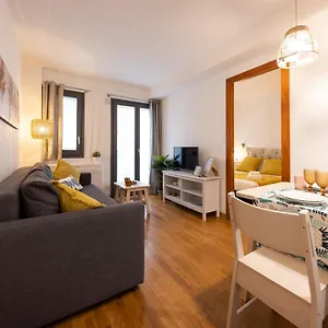 Bravissimo Sant Marti Apartment Girona